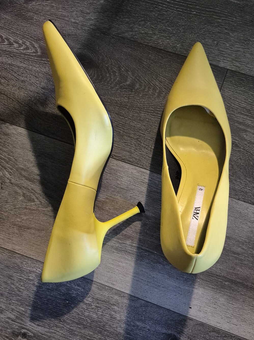 ZARA Bright Yellow Pointed Toe Stiletto Pumps